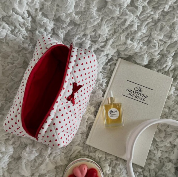 Chic Heart Cosmetic Pouch
