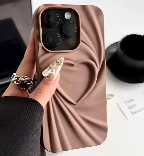 Ruffled Heart Silicone Case
