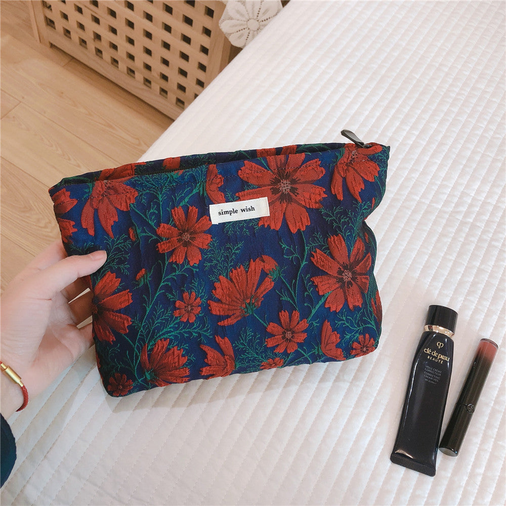 Floral Women's Polyester Zipper Makeup Travel Bag