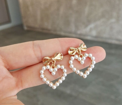 Chic Pearl Heart Bow Earrings