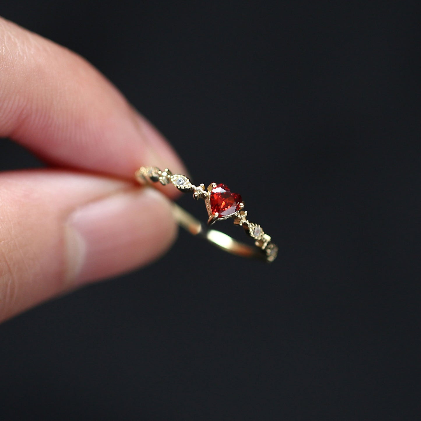 Ladies' Elegant Ruby Heart Ring